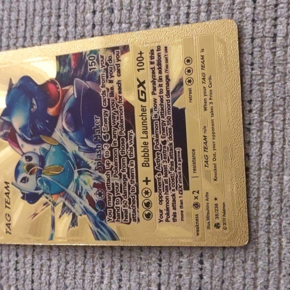 Pokemon gold card